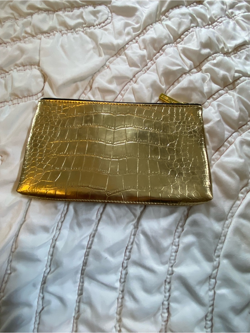 Estée Lauder makeup bag /Gold Croc-Embossed Clutch